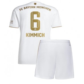Bayern Munich Joshua Kimmich #6 babykläder Bortatröja barn 2022-23 Korta ärmar (+ Korta byxor)
